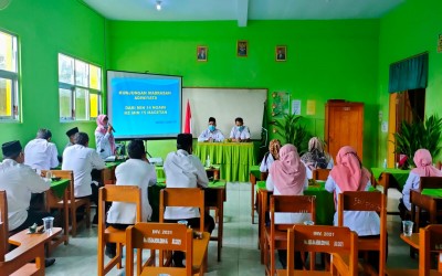 KUNJUNGAN ADIWIYATA MIN 14 NGAWI KE MIN 15 MAGETAN