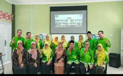 STUDY BANDING TEAM ADIWIYATA MIN 15 MAGETAN KE MIN 2 MADIUN